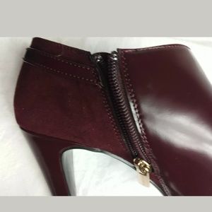 Women Ankle Boots size 8.5 Bandolino